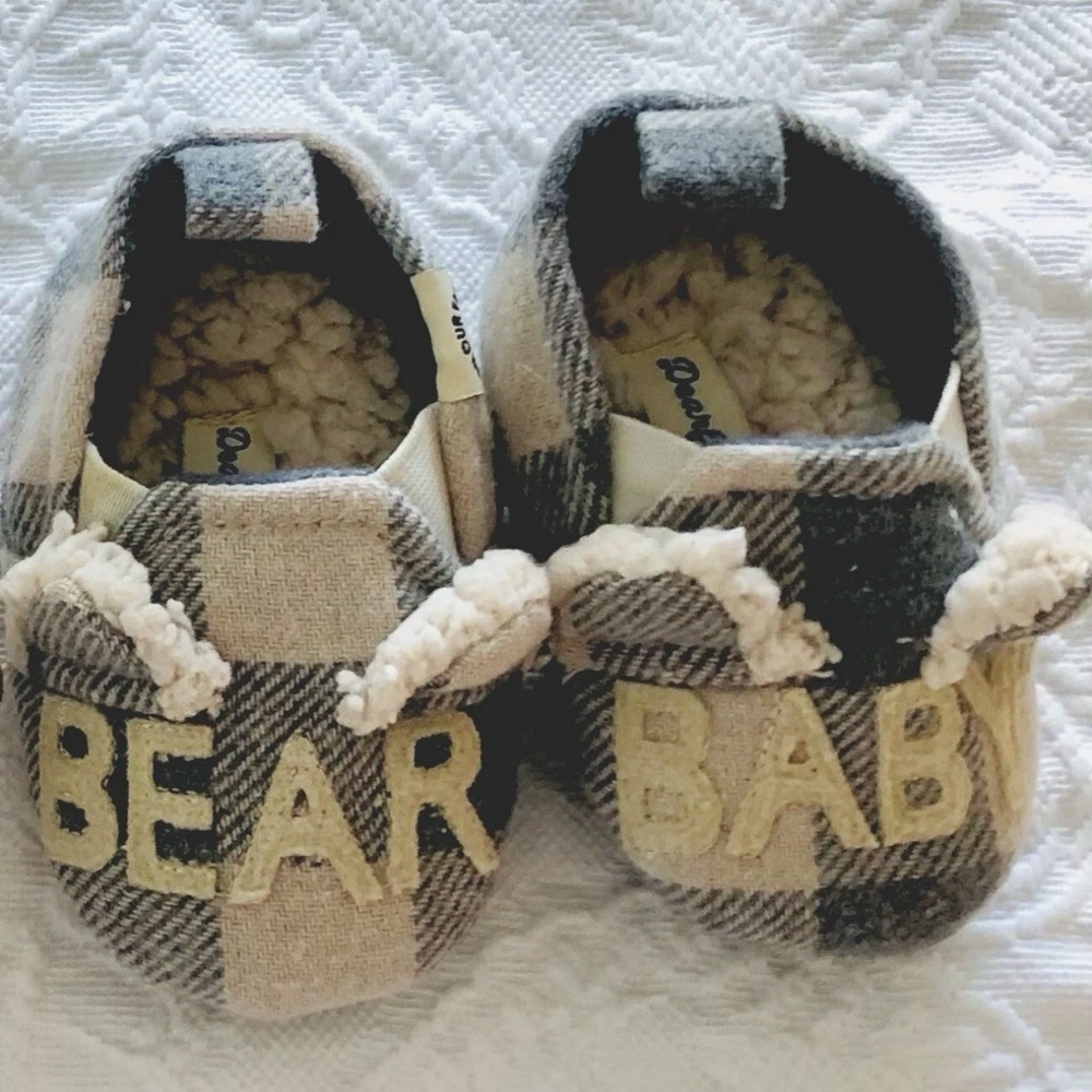 Unisex Dearfoams Plaid Baby Bear Cozy Sherpa Slippers | 6–9 Months